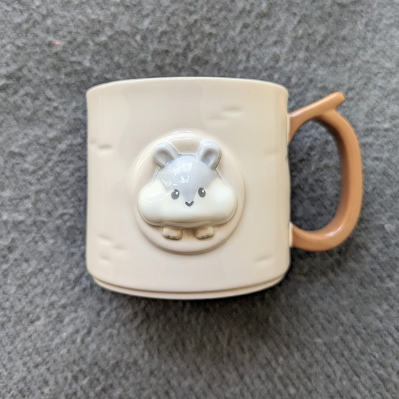 Starbucks Asia chipmunk log 16oz ceramic mug BNWT